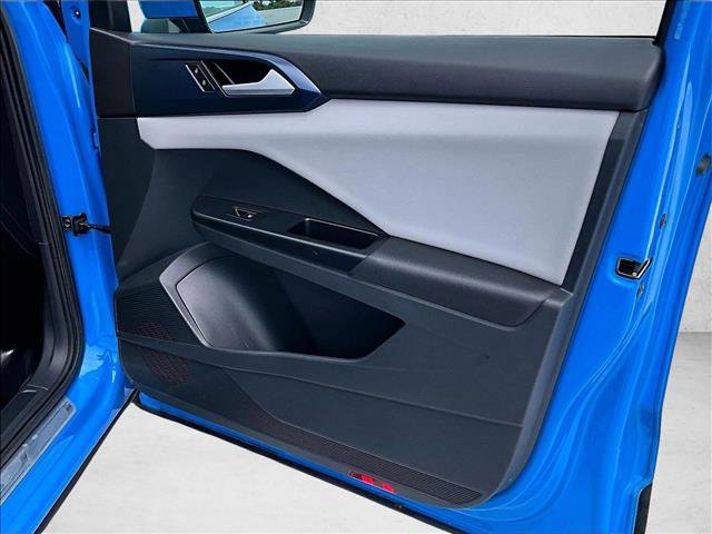 Used 2023 Volkswagen Taos SE image 19