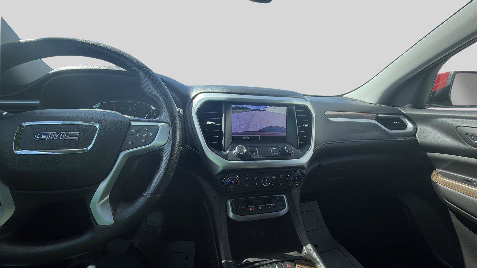 Used 2023 GMC Acadia SLE w/ Driver Convenience Package FWD image 12