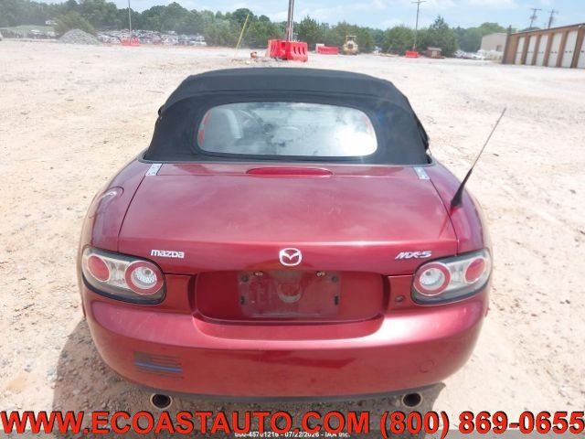 Used 2006 MAZDA MX-5 Miata Grand Touring RWD image 8