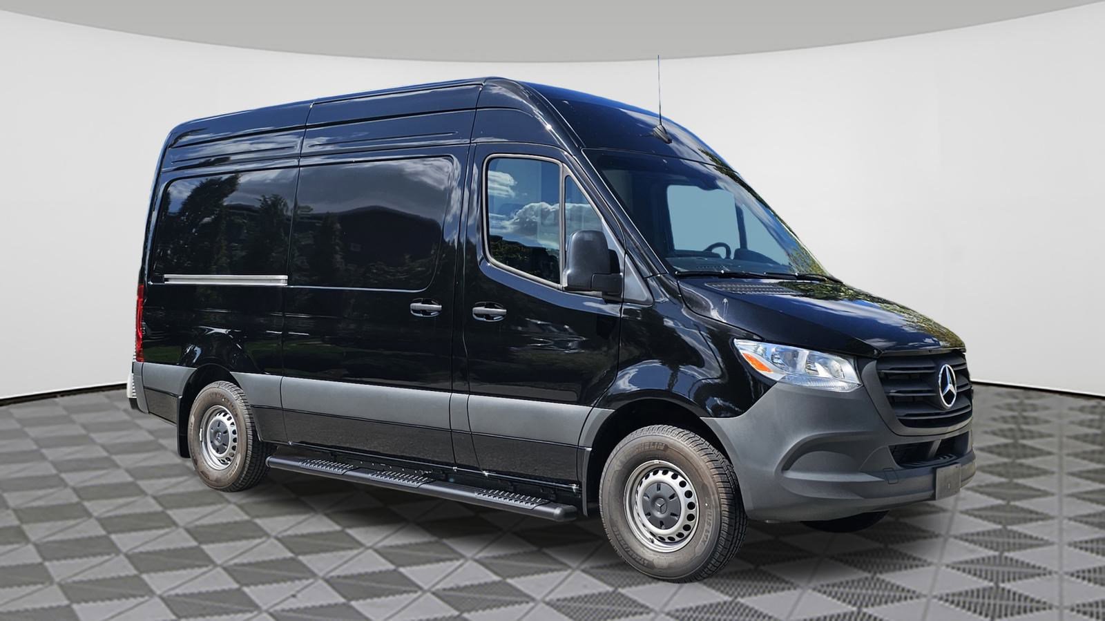 New 2024 Mercedes-Benz Sprinter 2500 w/ Acoustic Package
