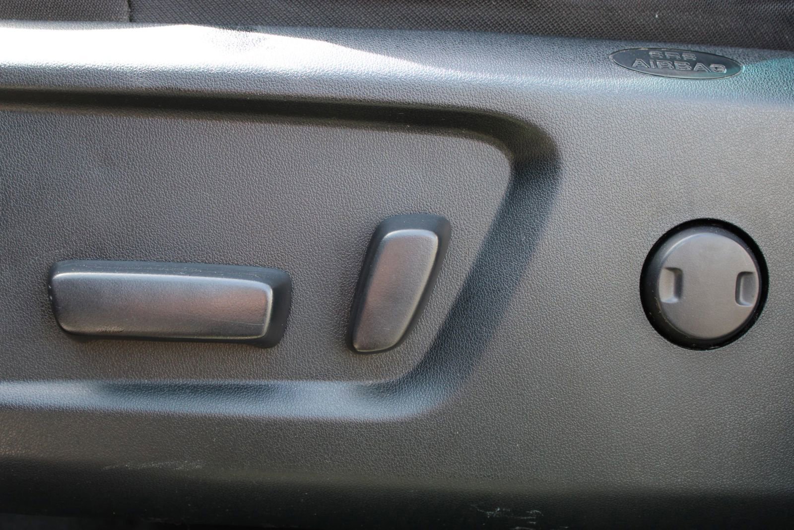 Used 2017 Toyota Tundra SR5 w/ SR5 Upgrade Package image 24