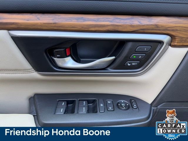 Used 2018 Honda CR-V Touring image 17