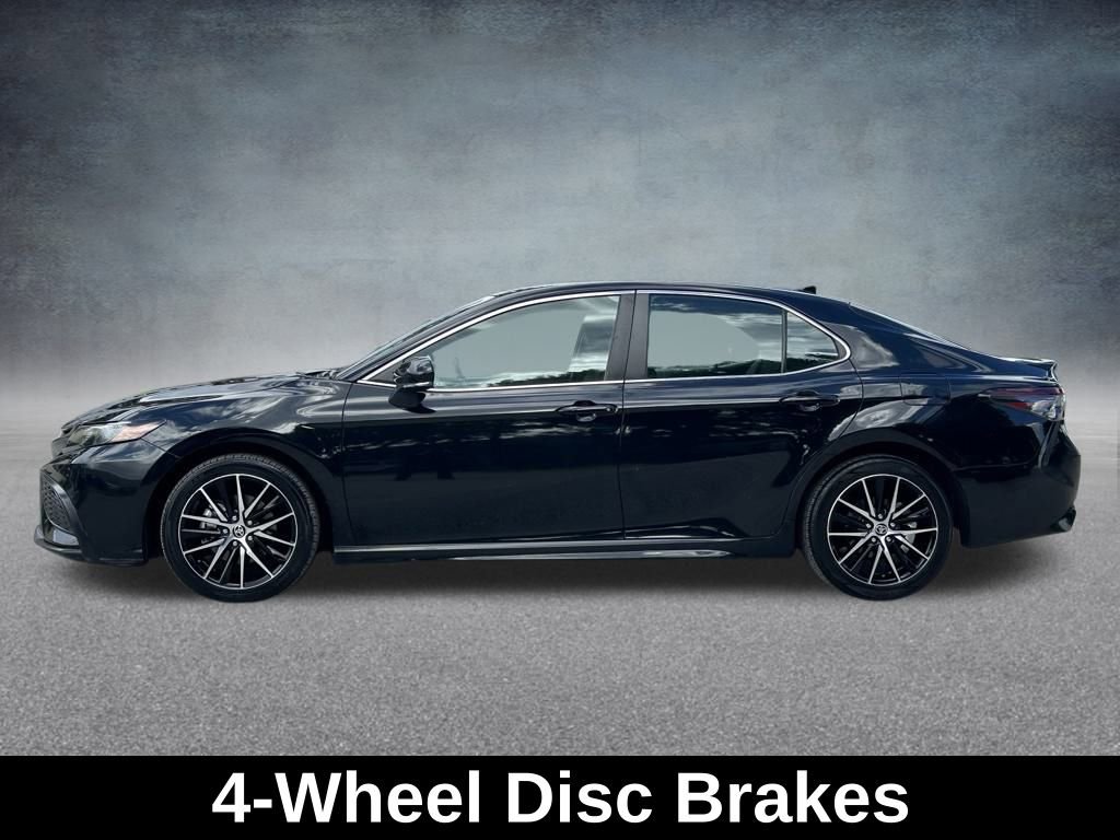 Used 2023 Toyota Camry SE image 9