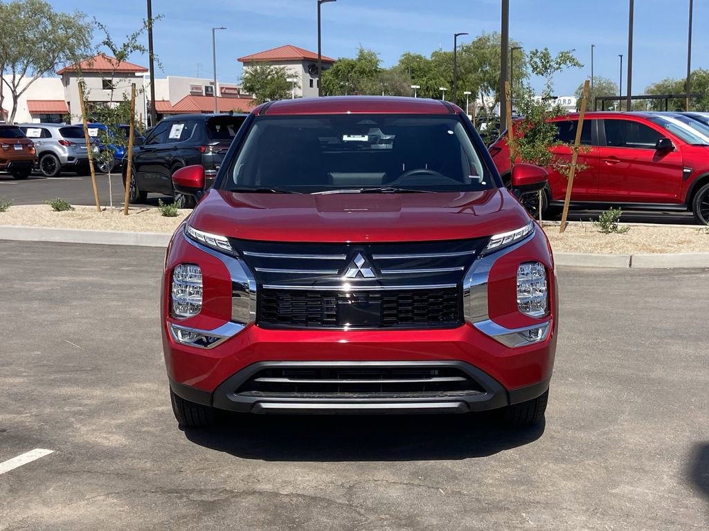New 2026 Mitsubishi Outlander ES FWD image 3