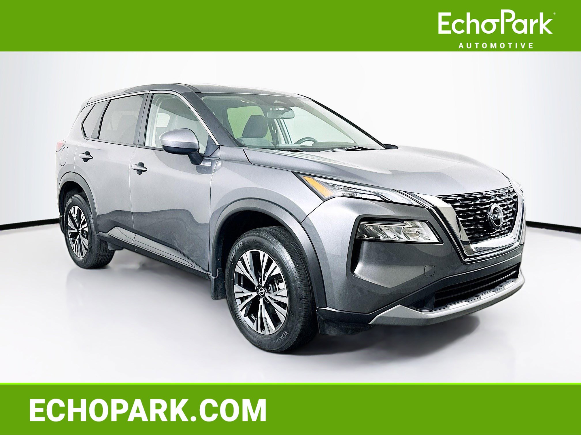 Used 2023 Nissan Rogue SV image 1