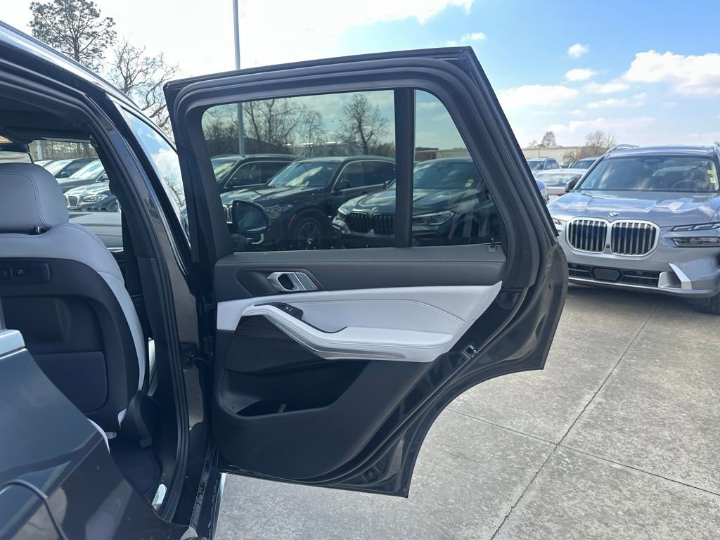 Certified 2023 BMW X5 xDrive40i w/ Premium Package image 31