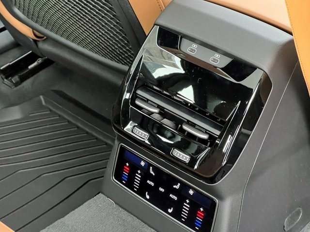 New 2026 Audi A6 Prestige image 12