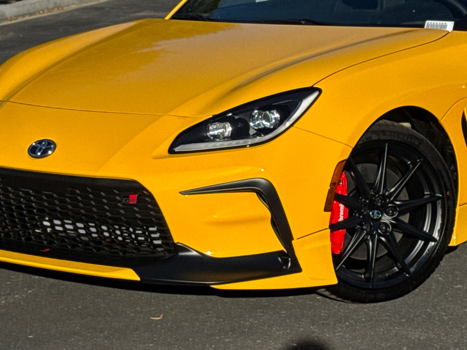 New 2026 Toyota GR86 YUZU Limited video 3