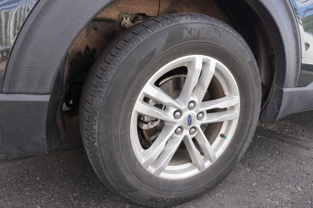 Used 2023 Ford Explorer XLT RWD image 6