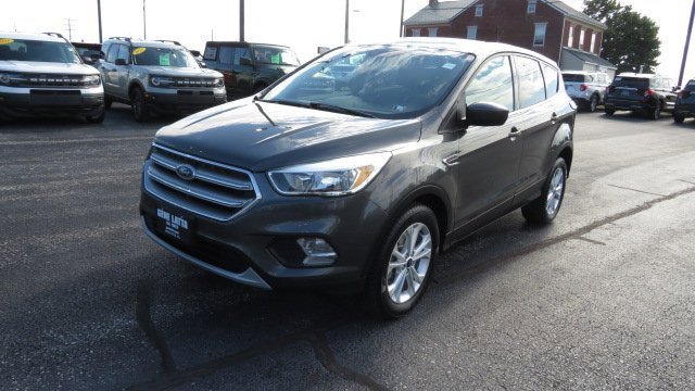 Certified 2017 Ford Escape SE image 3