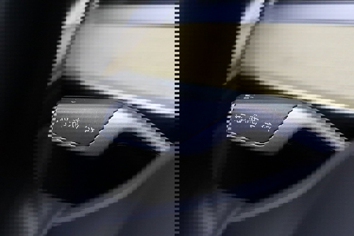 Used 2023 Tesla Model 3 Standard Range image 55