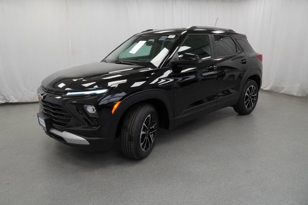 New 2026 Chevrolet TrailBlazer LT w/ Convenience Package FWD image 3
