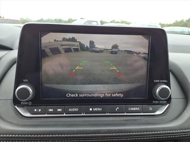 Used 2024 Nissan Rogue SV image 19