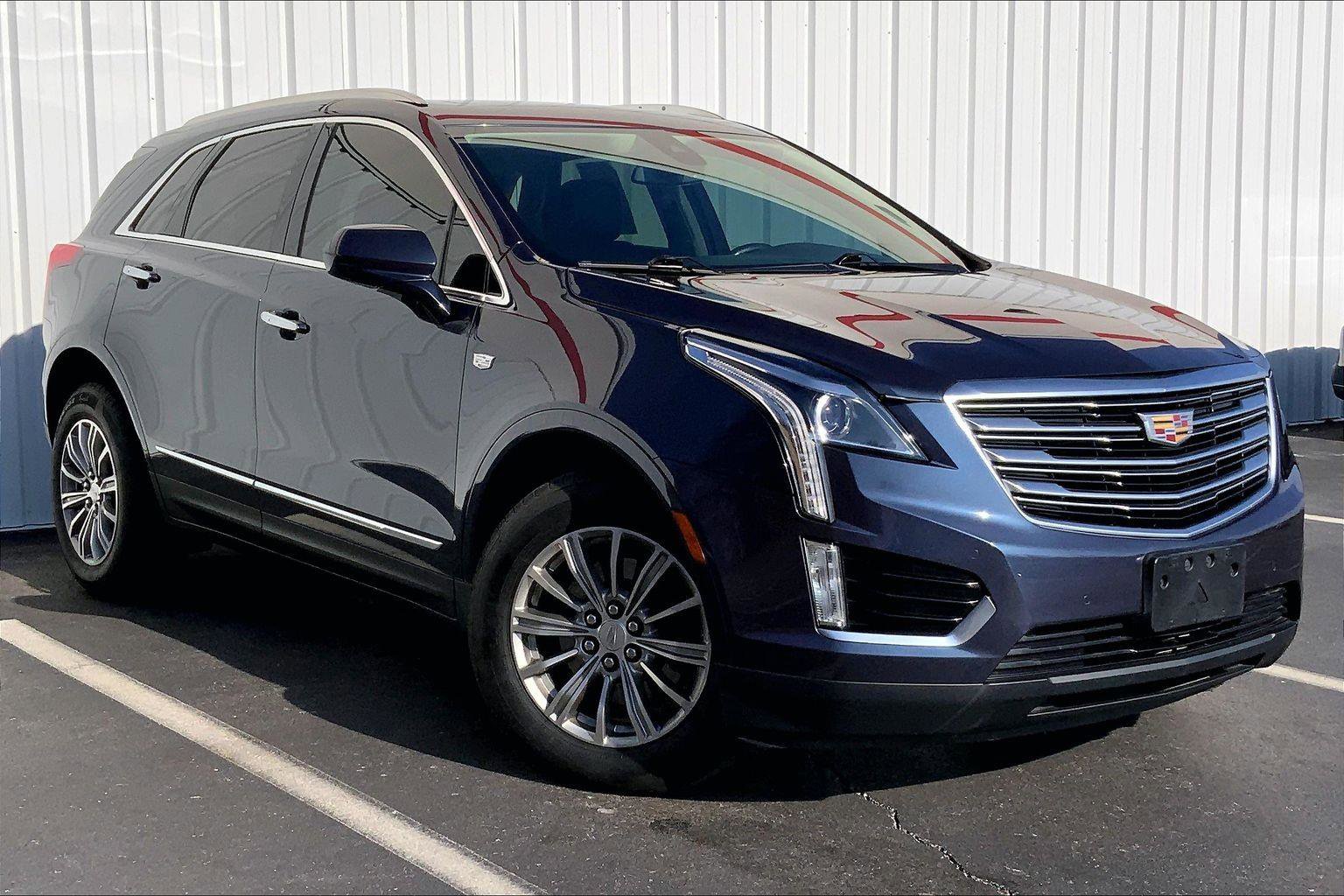Used 2018 Cadillac XT5 Luxury w/ Driver Awareness Package image 30