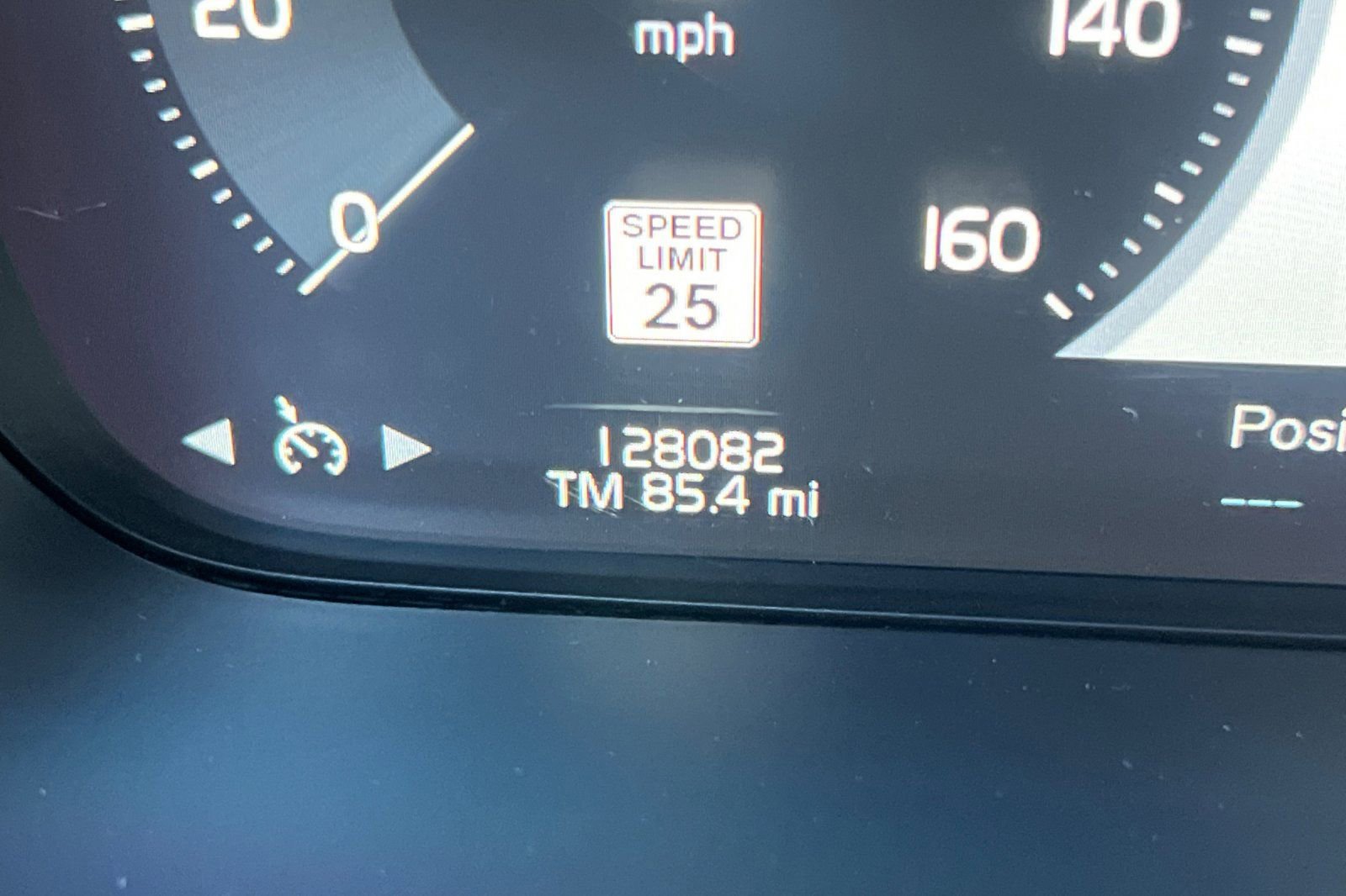 Used 2016 Volvo XC90 T6 Momentum w/ Protection Package Plus image 25