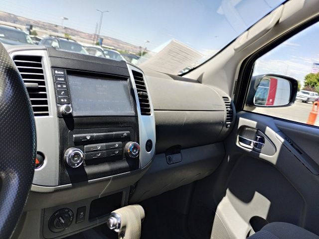 Used 2019 Nissan Frontier SV AWD/4WD image 18