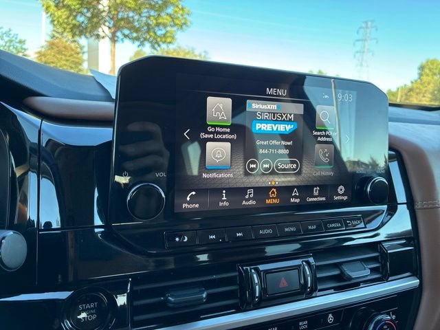 Used 2025 Nissan Pathfinder Platinum AWD/4WD image 30