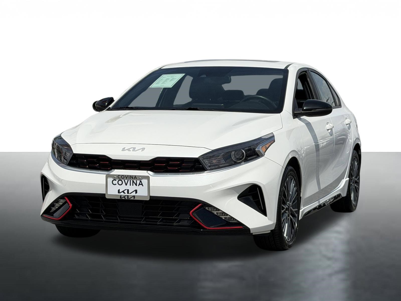 Used 2023 Kia Forte GT-Line w/ GT-Line Premium Package FWD image 4