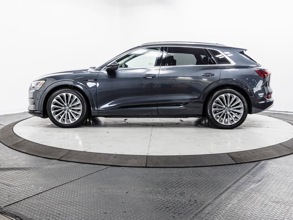 Used 2019 Audi e-tron Prestige image 4