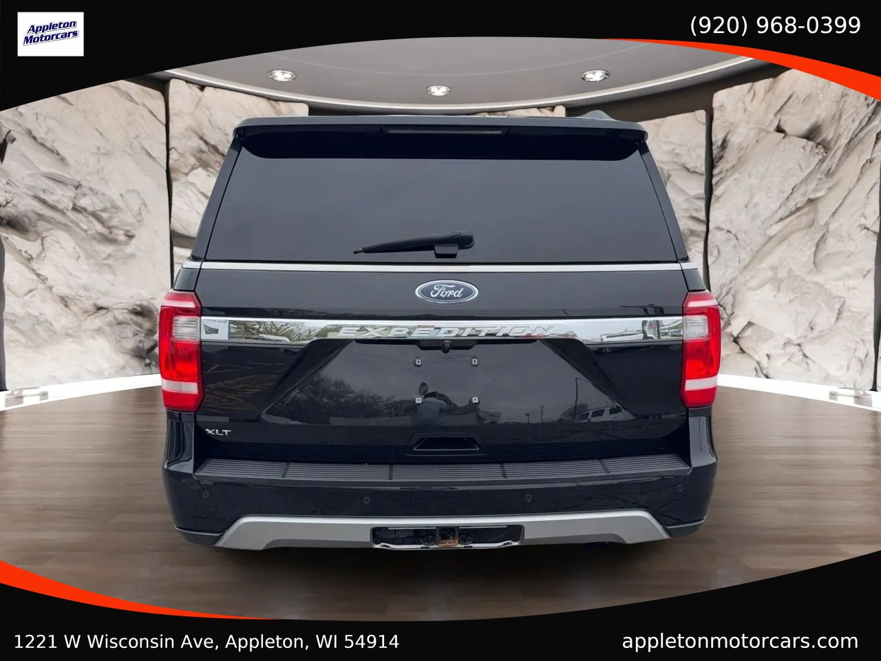 Used 2019 Ford Expedition XLT w/ Equipment Group 202A AWD/4WD image 4