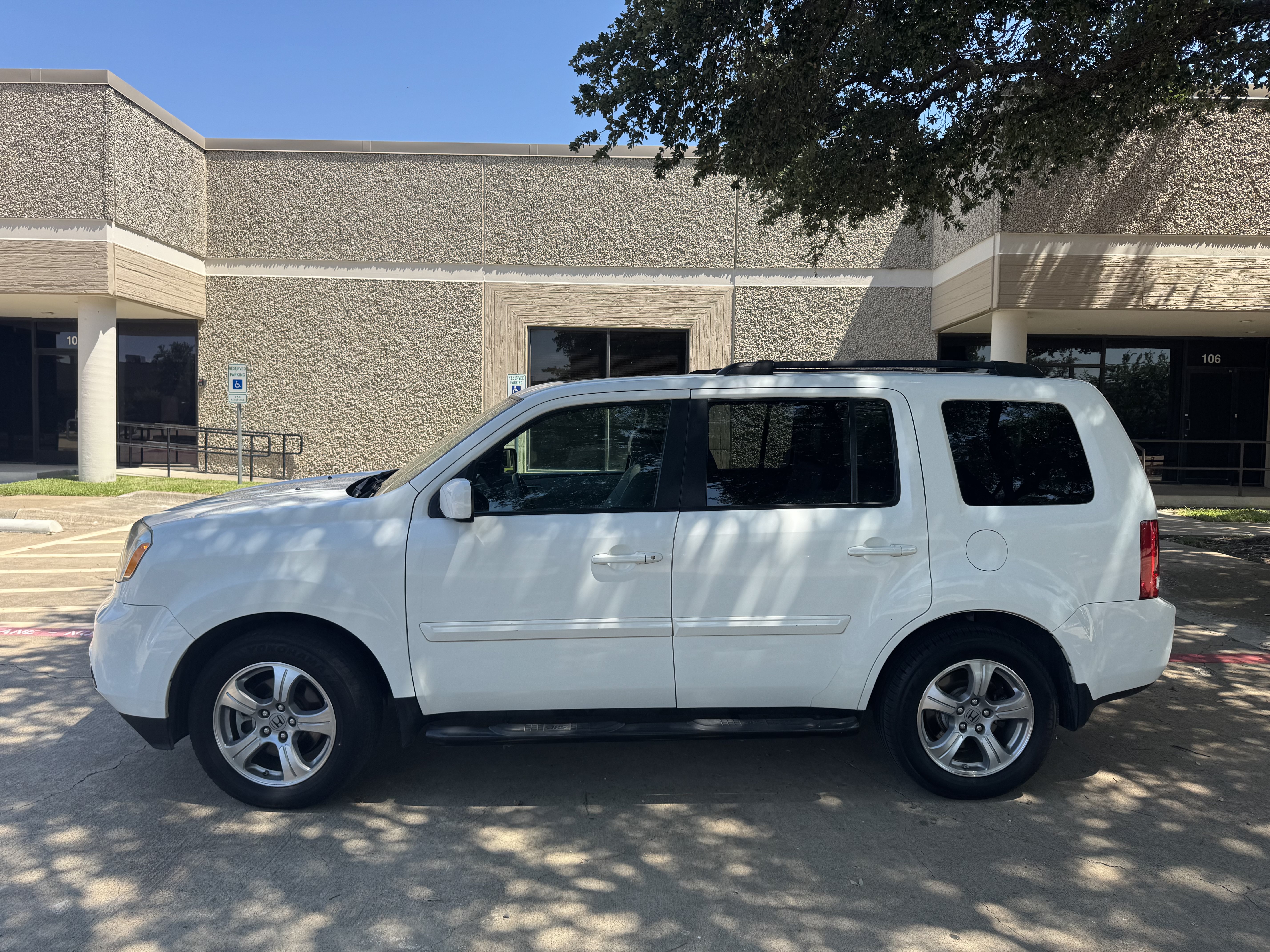 Used 2014 Honda Pilot EX-L image 2
