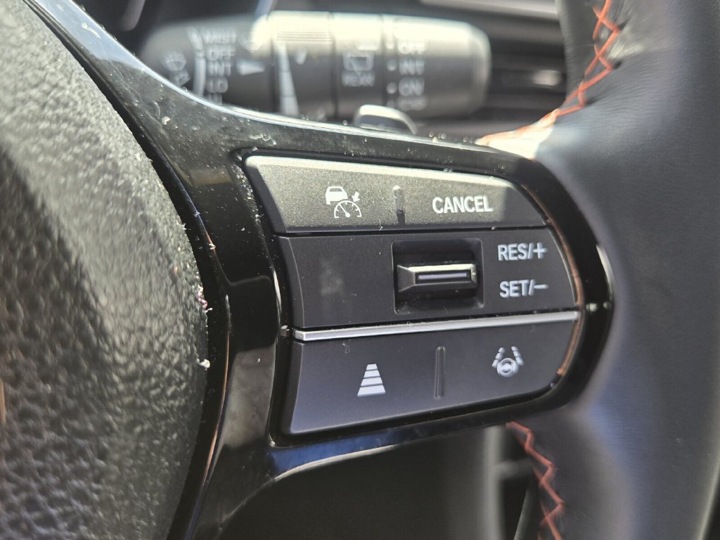 Certified 2025 Honda Pilot Sport image 24