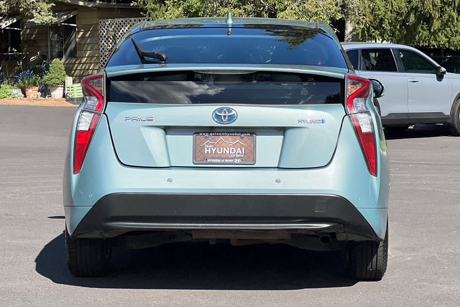 Used 2017 Toyota Prius Three image 5