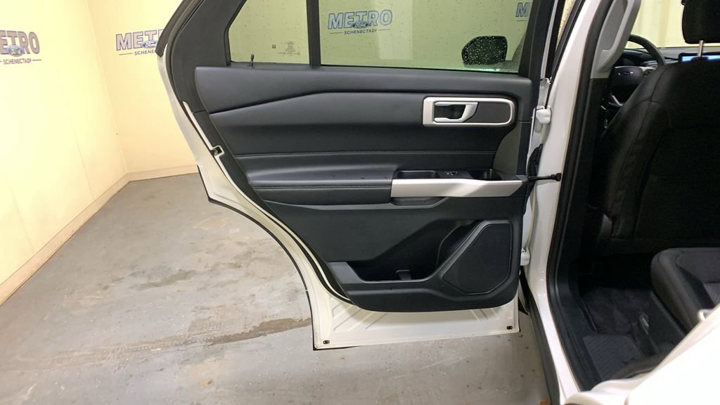 Certified 2023 Ford Explorer XLT image 24