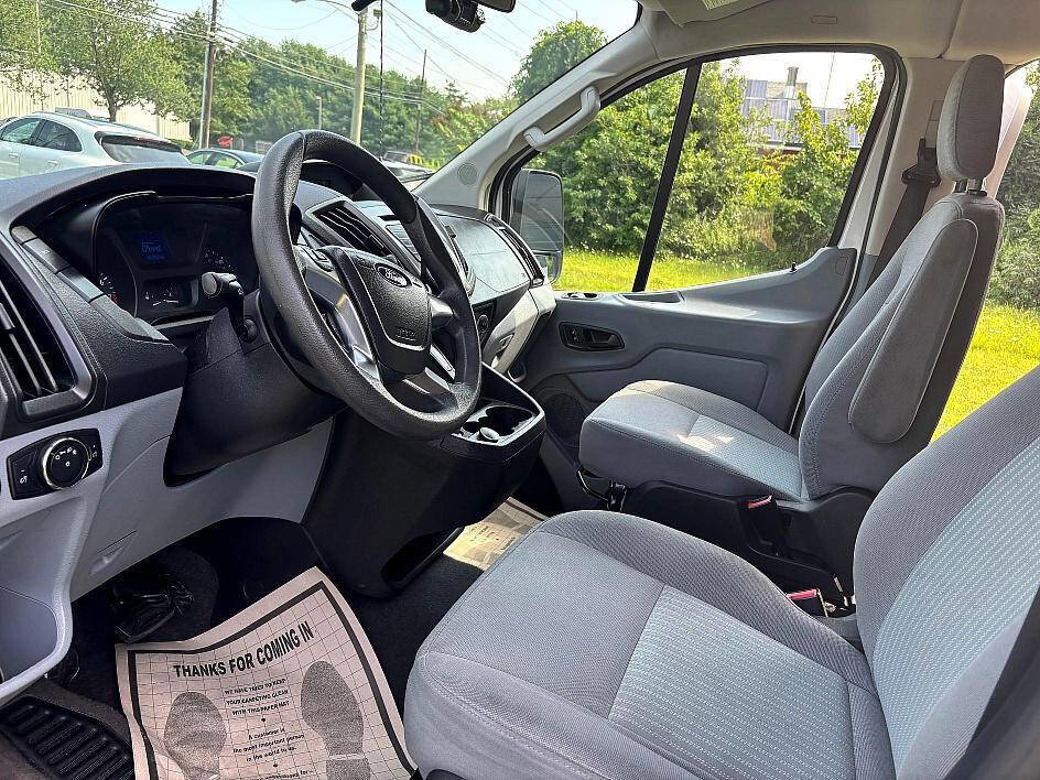 Used 2019 Ford Transit 350 XLT image 13