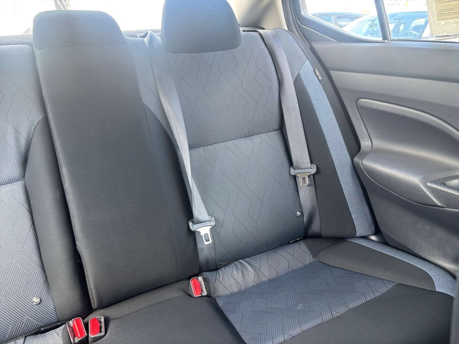 Used 2025 Nissan Versa SV FWD image 35