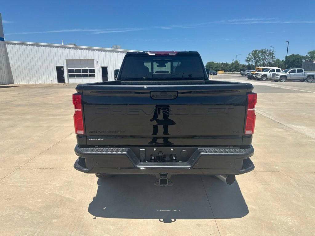 New 2026 Chevrolet Silverado 2500 LTZ w/ LTZ Plus Package AWD/4WD image 32