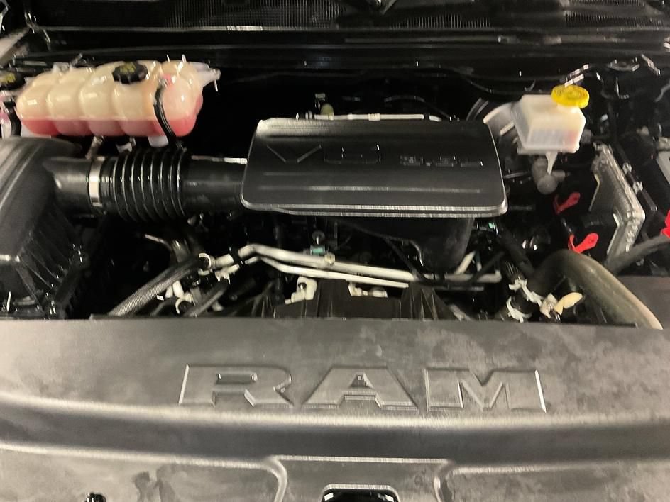 Used 2023 RAM 1500 Big Horn AWD/4WD image 7