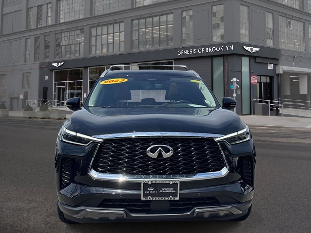 Used 2023 INFINITI QX60 Sensory w/ Cargo Package AWD/4WD image 3