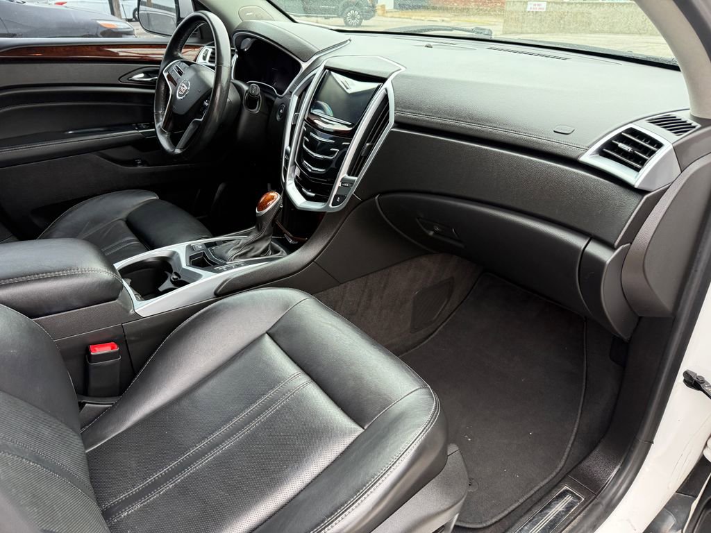 Used 2016 Cadillac SRX Luxury w/ Driver Awareness Package FWD image 8