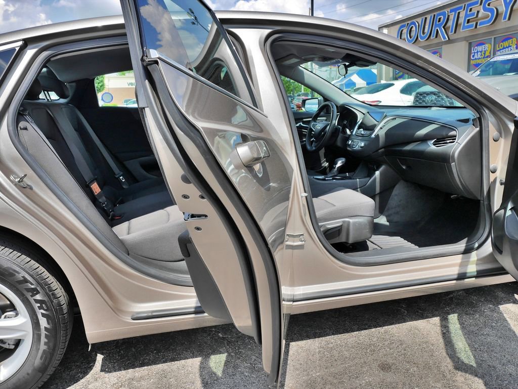Used 2024 Chevrolet Malibu LS FWD image 10