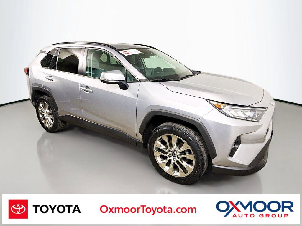 Certified 2021 Toyota RAV4 XLE Premium AWD/4WD image 1