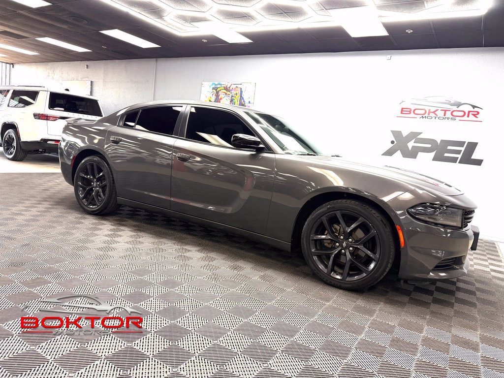 Used 2023 Dodge Charger SXT w/ Blacktop Package RWD image 1