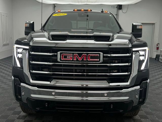 Used 2025 GMC Sierra 2500 SLT w/ SLT Premium Package image 21