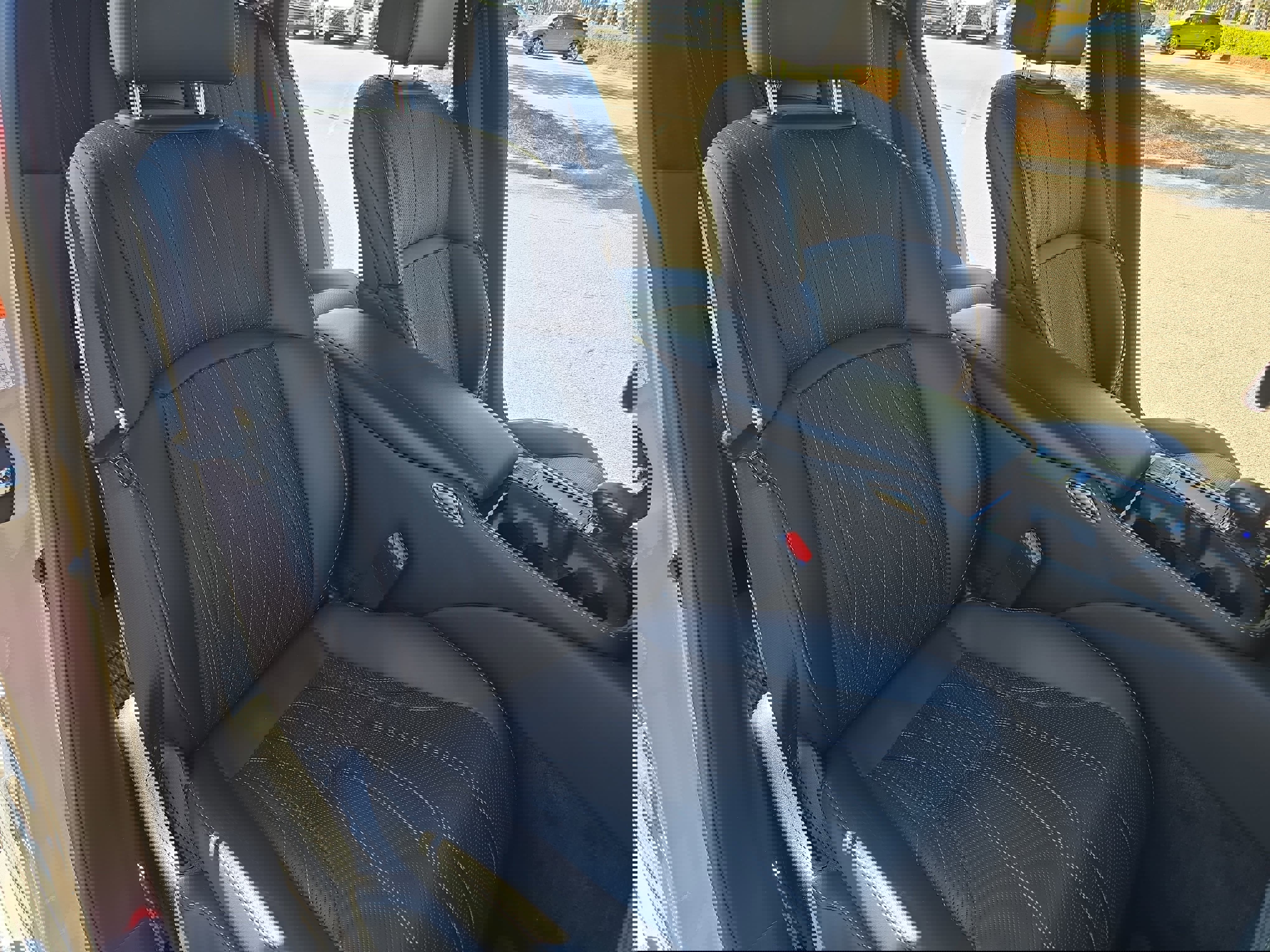 Used 2022 Lexus LS 500 w/ Interior Upgrade Package image 10