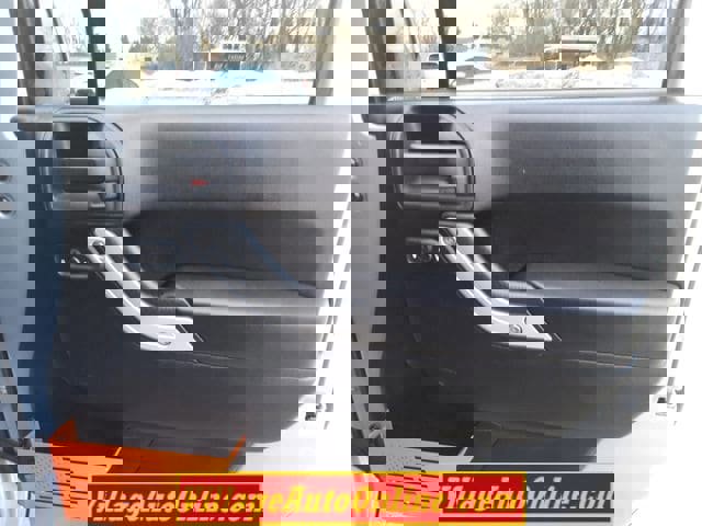 Used 2014 Jeep Wrangler Unlimited Rubicon w/ Connectivity Group image 28