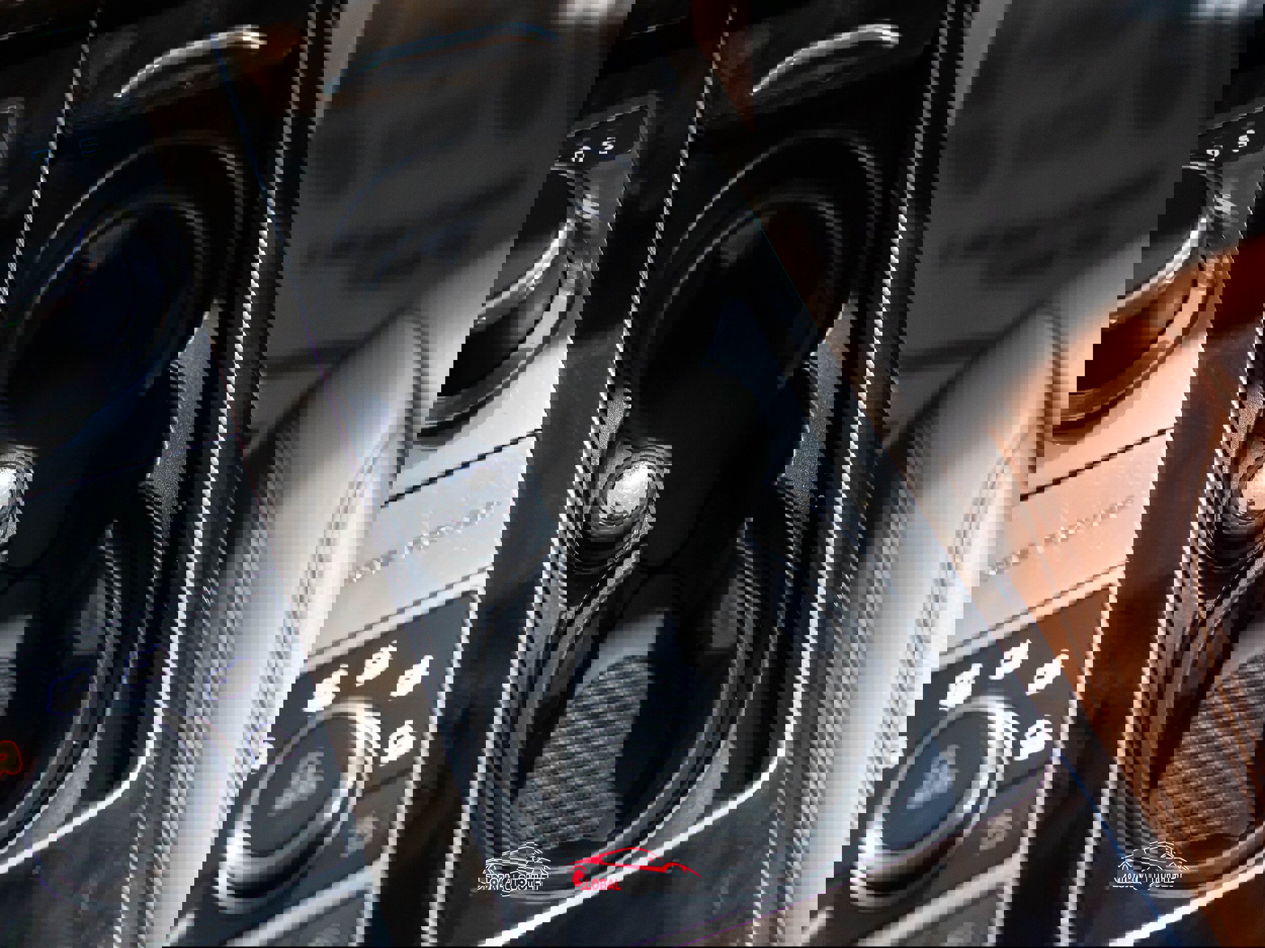 Used 2016 Land Rover Range Rover Autobiography image 40