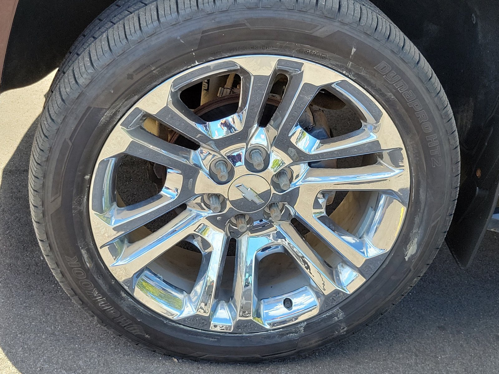 Used 2017 Chevrolet Tahoe LT w/ LT Signature Package AWD/4WD image 6