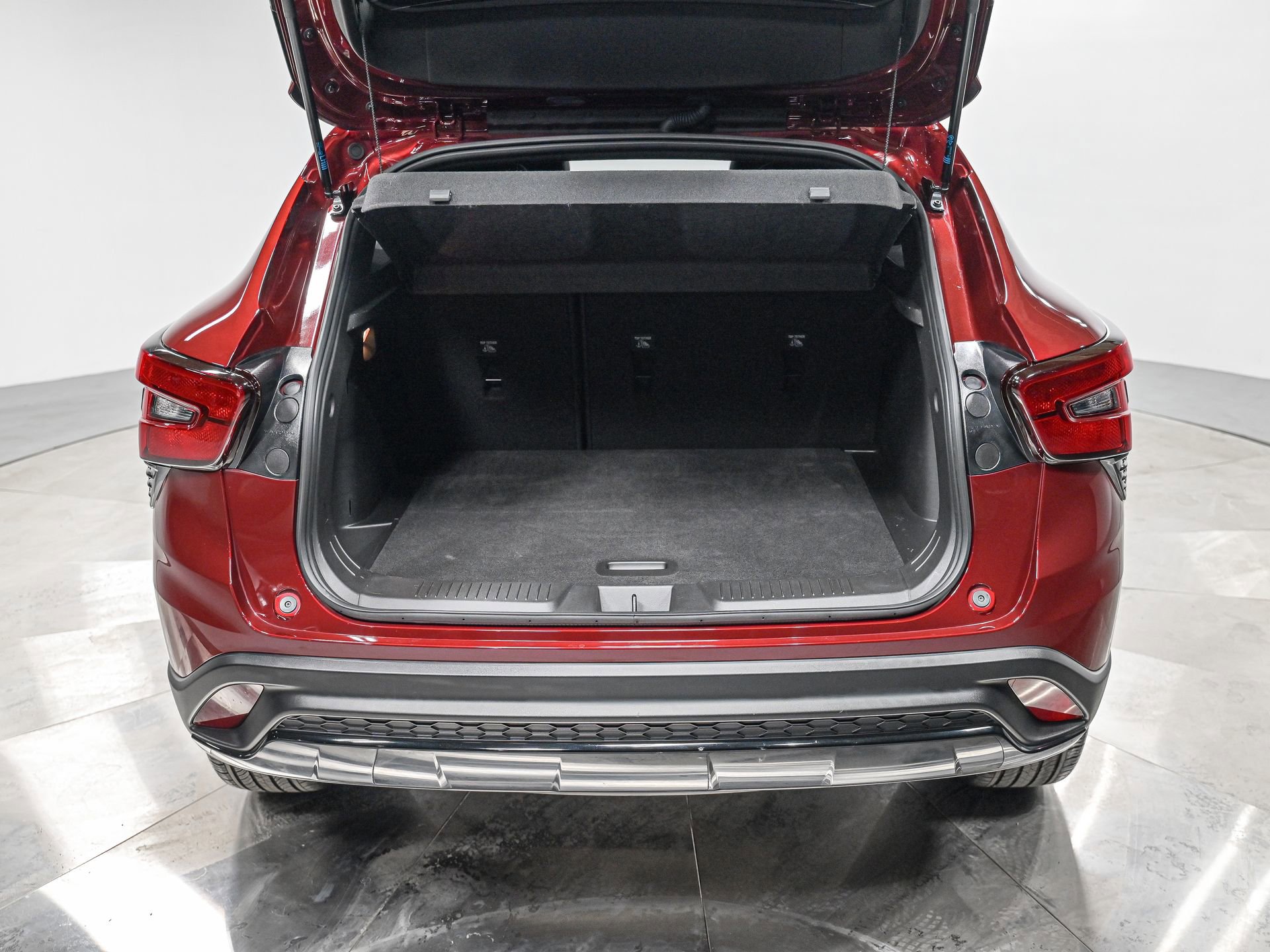 Used 2025 Chevrolet Trax RS w/ Driver Confidence Package image 6