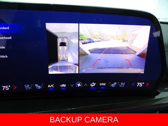 Used 2025 Chevrolet Traverse High Country w/ LPO, Floor Liner Package AWD/4WD image 15