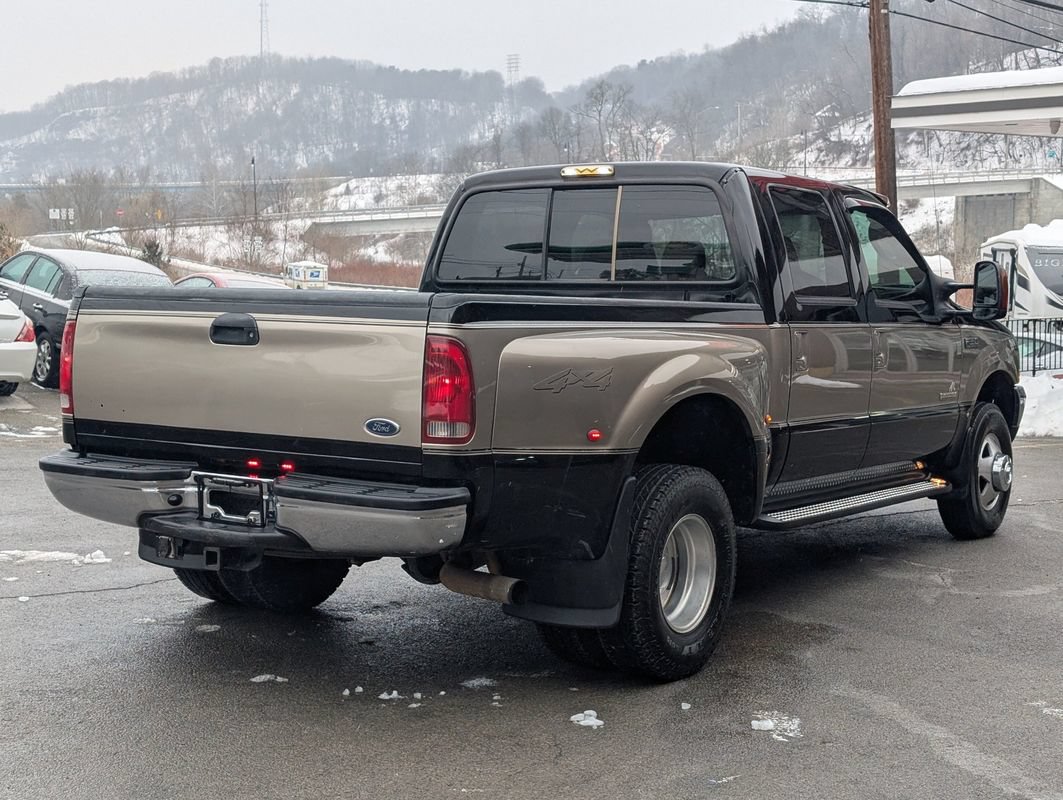 Used 2004 Ford F350 Lariat AWD/4WD image 10