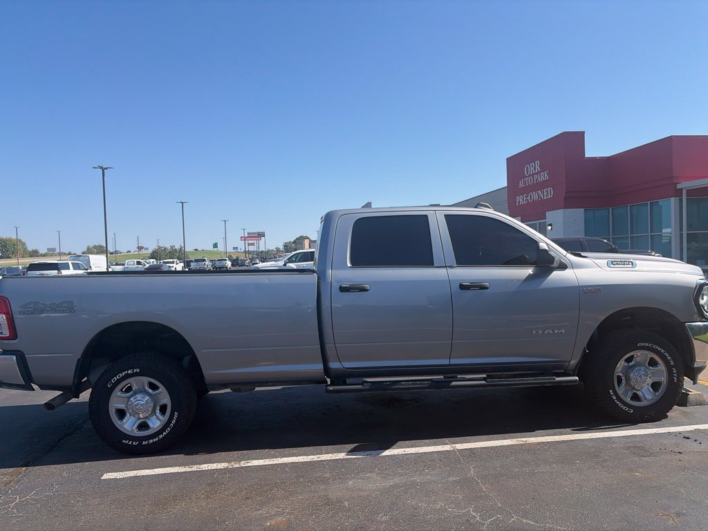 Used 2022 RAM 2500 Tradesman w/ Chrome Appearance Group AWD/4WD image 6