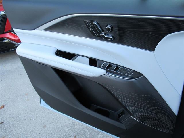 New 2026 Cadillac Lyriq Sport image 26