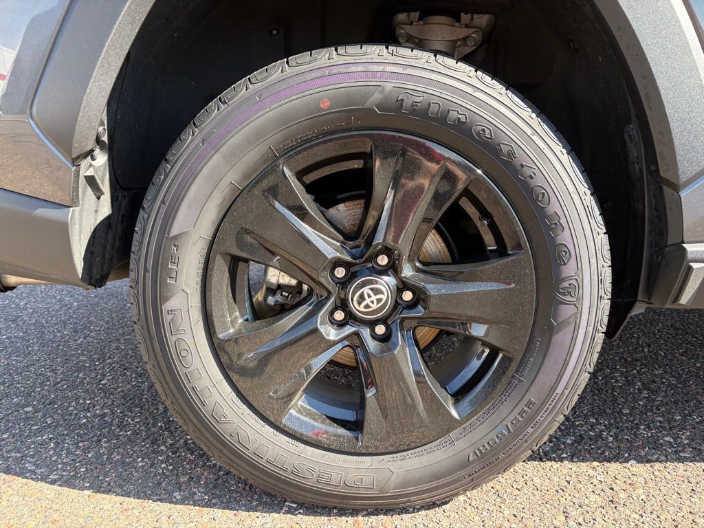 Certified 2025 Toyota RAV4 XLE AWD/4WD image 12