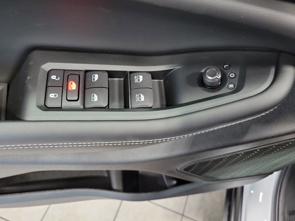 New 2025 Jeep Grand Cherokee L Limited w/ Black Appearance Package image 26