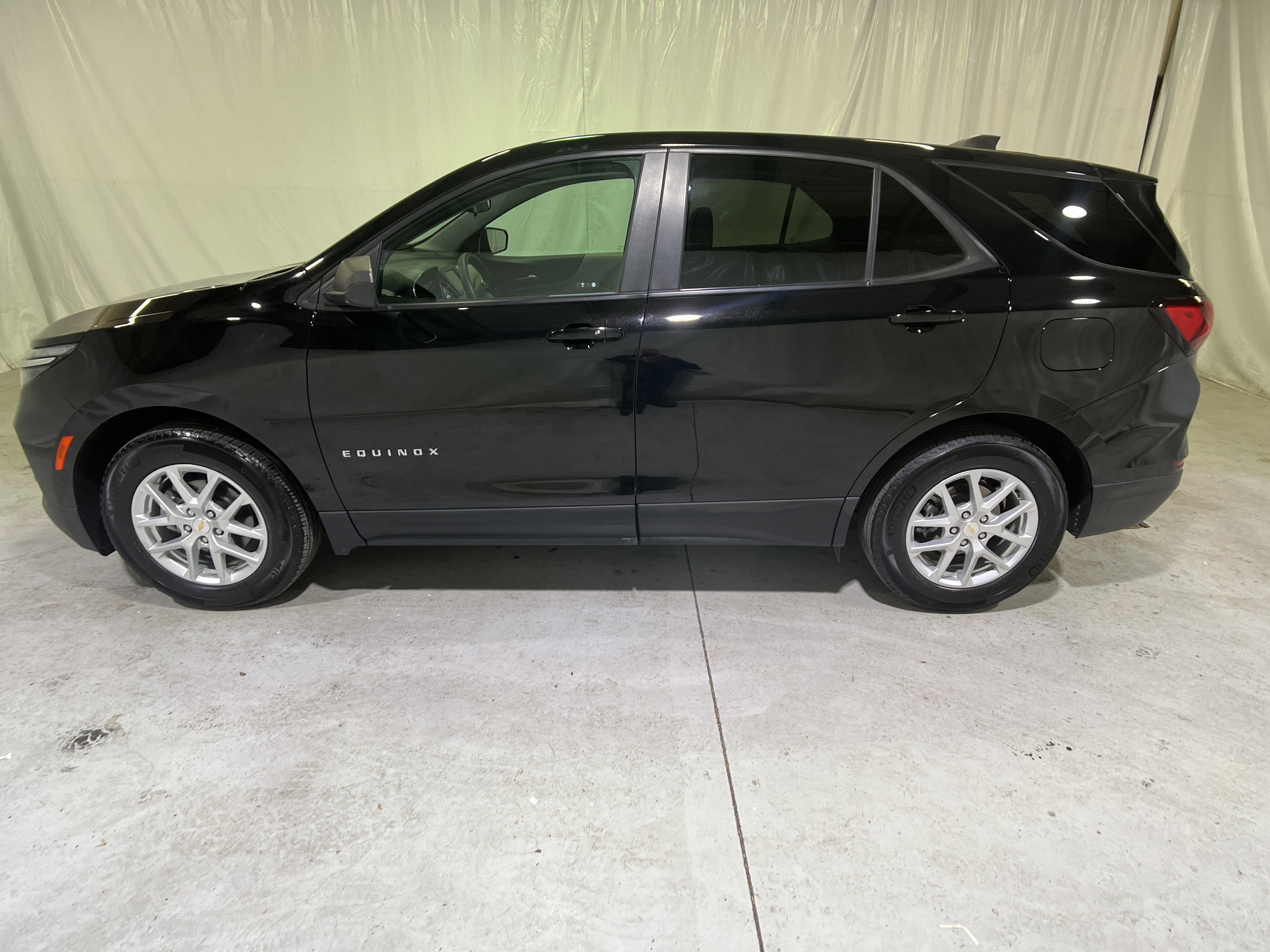 Certified 2023 Chevrolet Equinox LS w/ LS Convenience Package image 7